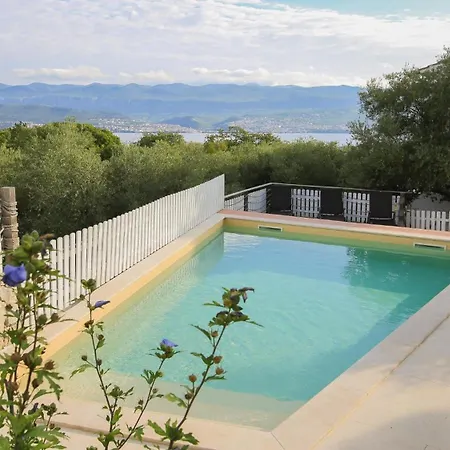 Apartmán With Two Bedrooms And Pool *
